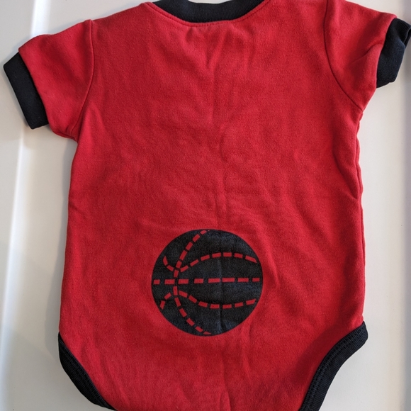 Arkansas Razorback Vintage Onesie Size 3-6 Month - Picture 3 of 4